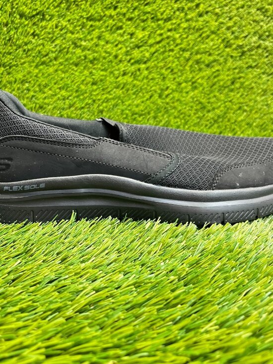 Skechers Flex Advantage Mens Size 9.5 Black Slip Resistant Slip On Work Shoes main image 9